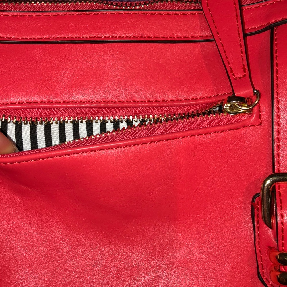Purse - Picture 2 of 3